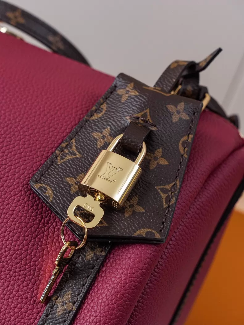 LOUIS VUITTON M27689 Express MM