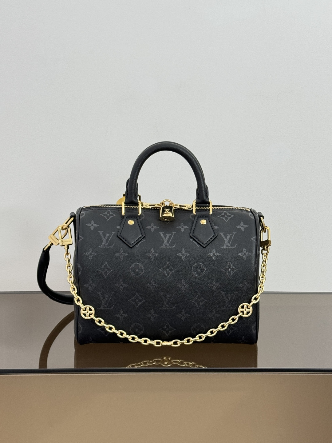 LOUIS VUITTON M26486 Speedy Bandoulière Bag