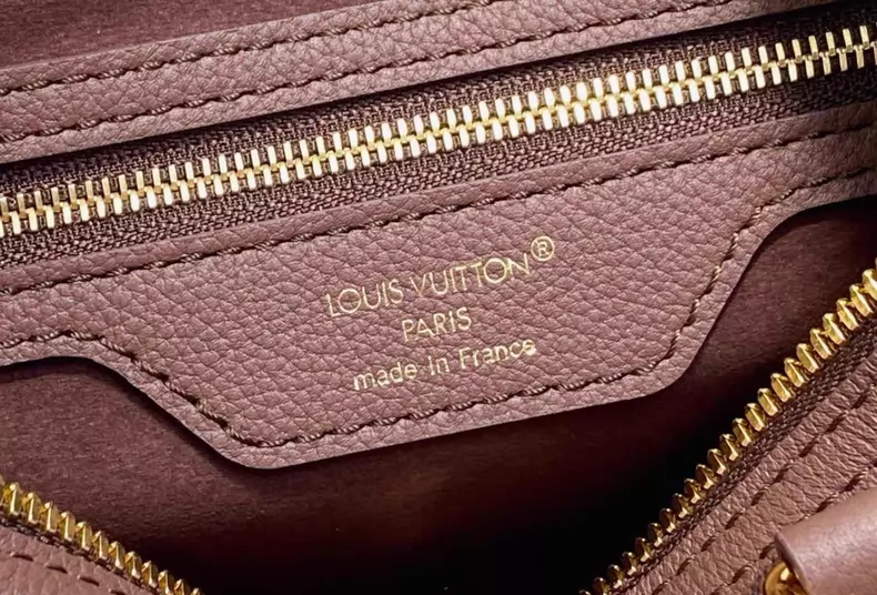 LOUIS VUITTON M26691 Speedy Bandoulière 25 Bag