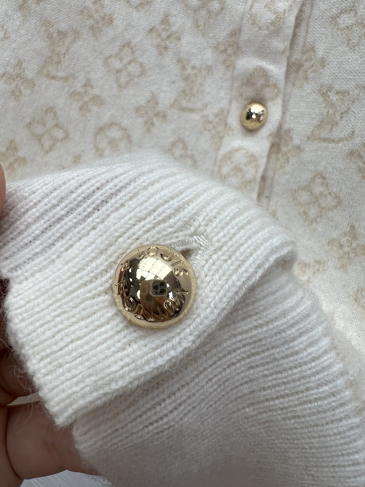 LOUIS VUITTON 1AJFRW New Monogram Brushed Knit Cardigan