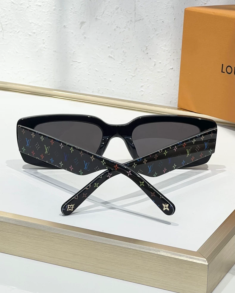 LOUIS VUITTON Z2709E LV x TM Multigram Cat Eye Sunglasses