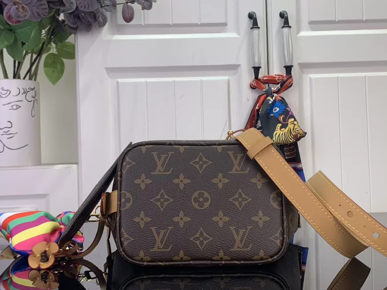 LOUIS VUITTON M26642 all in bb