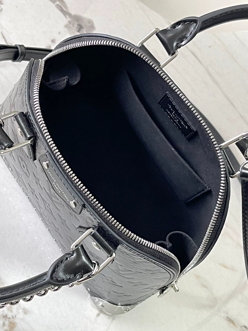 LOUIS VUITTON M27812 New Alma Trunk BB