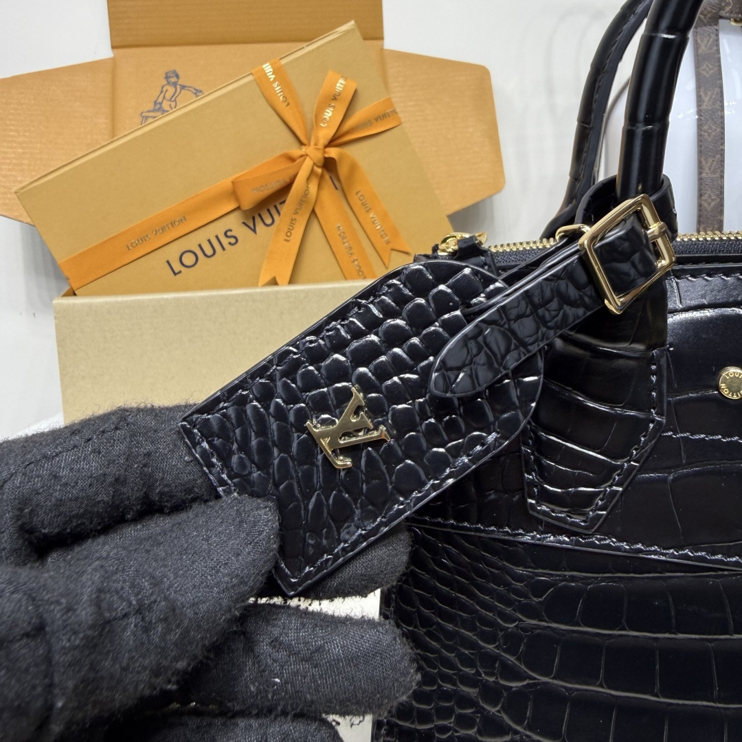 LOUIS VUITTON City Steamer