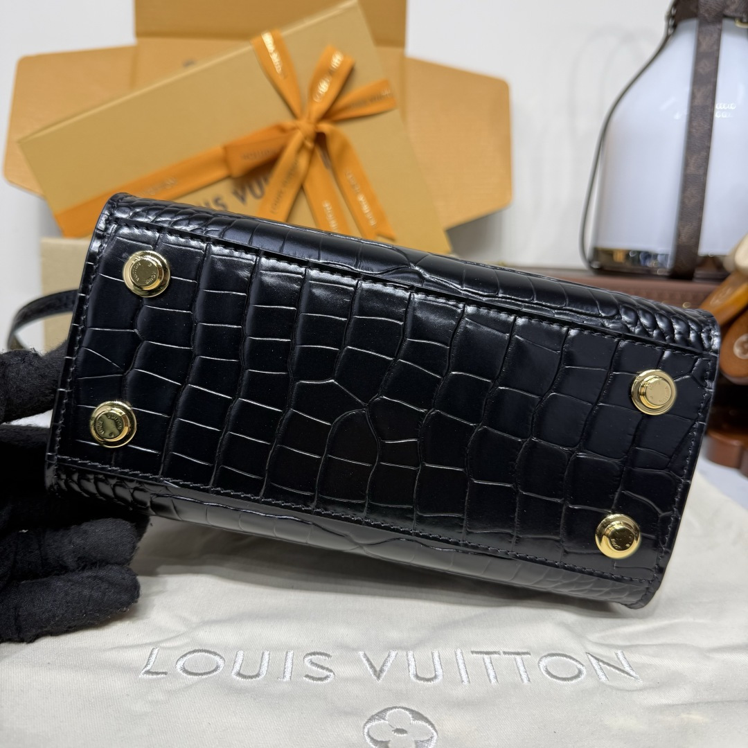 LOUIS VUITTON City Steamer