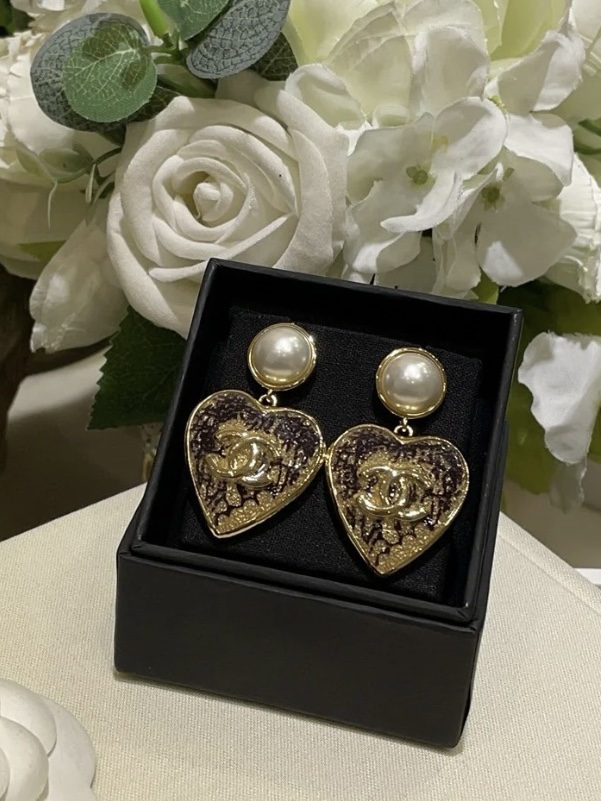 Chanel Black & Gold Lace Heart Pearl Earrings