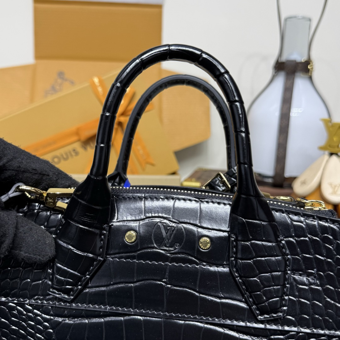 LOUIS VUITTON City Steamer