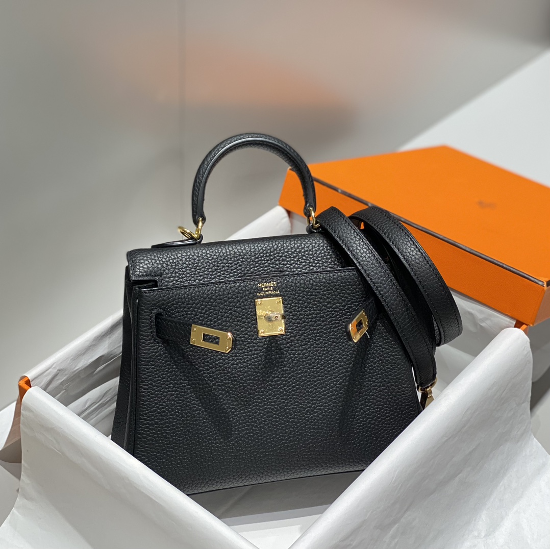 Hermès KELLY Bag Black