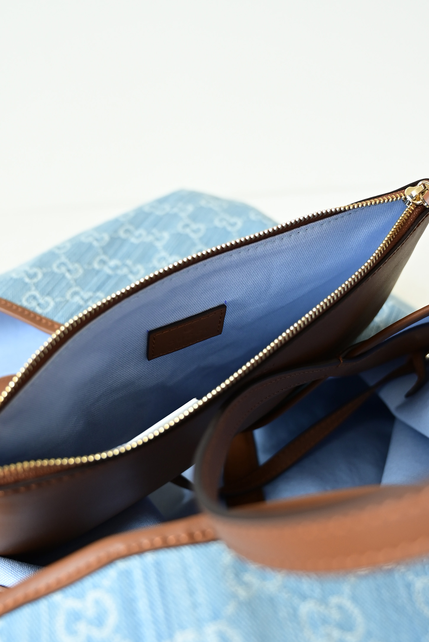 GUCCI Totissima monogram-pattern denim tote bag