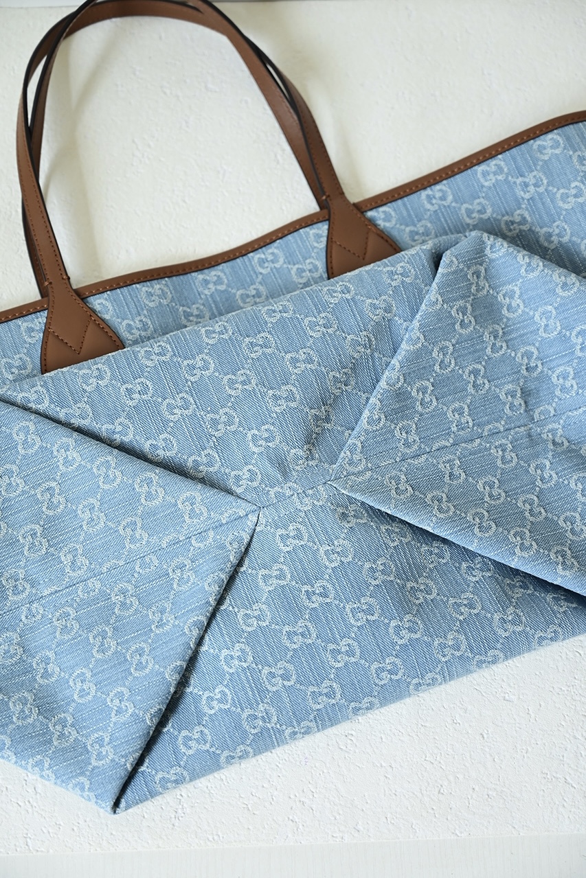 GUCCI Totissima monogram-pattern denim tote bag