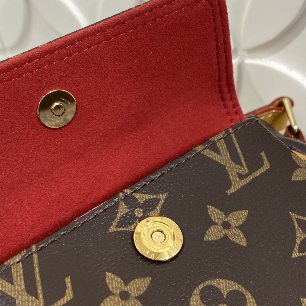 Louis Vuitton M51165 Monogram Viva Cite PM shoulder bag