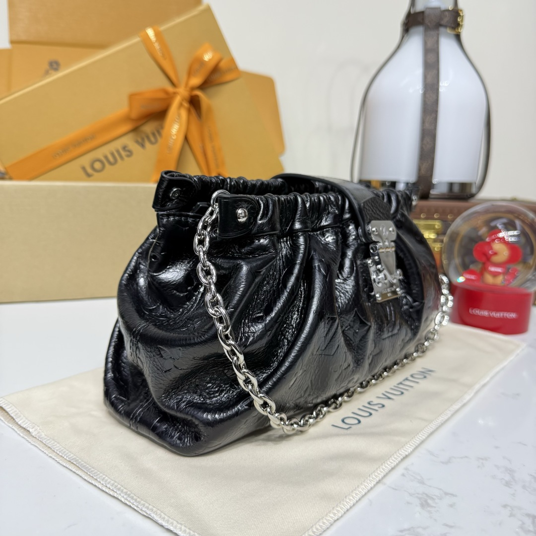 LOUIS VUITTON M27822 Pochette Sling PM