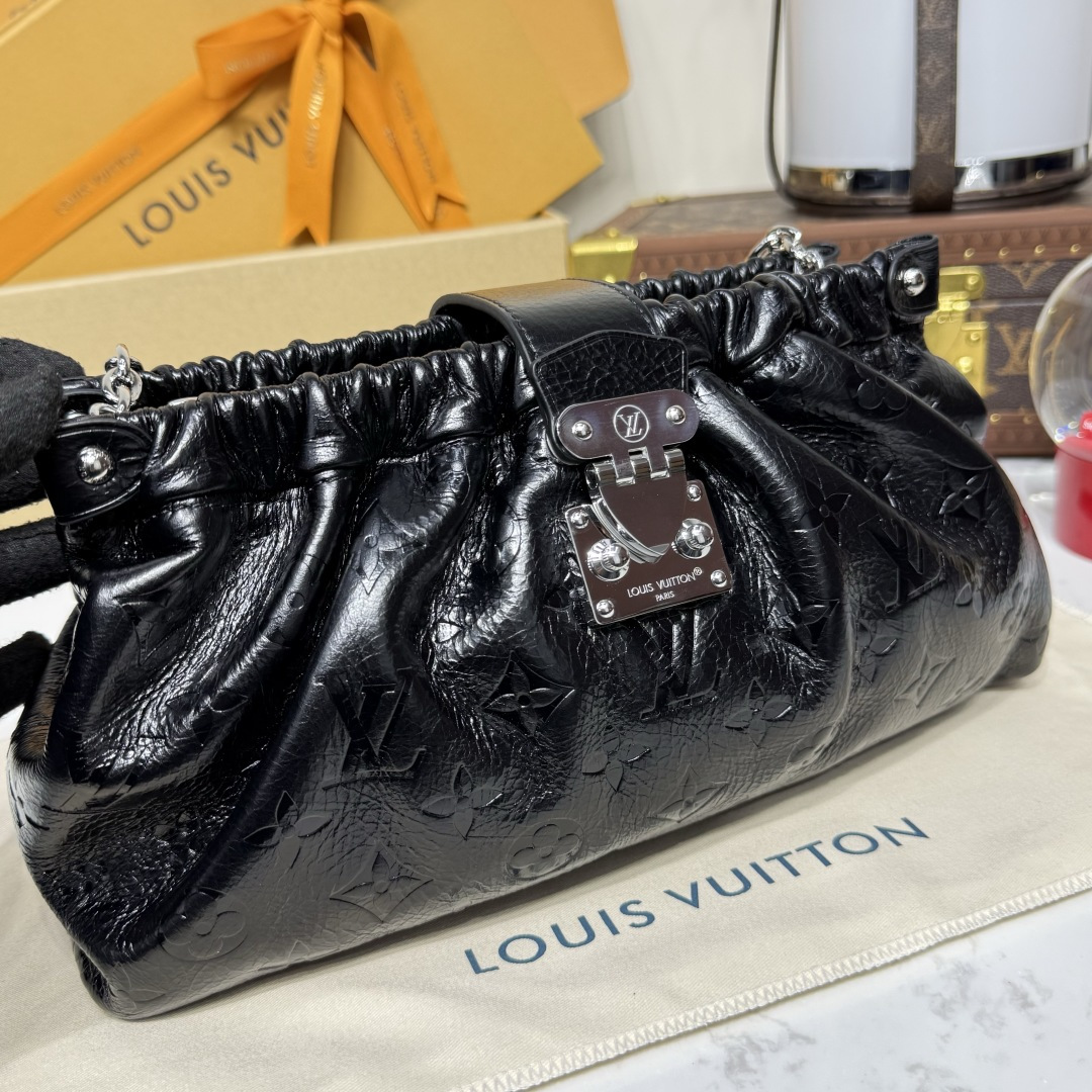 LOUIS VUITTON M27822 Pochette Sling PM