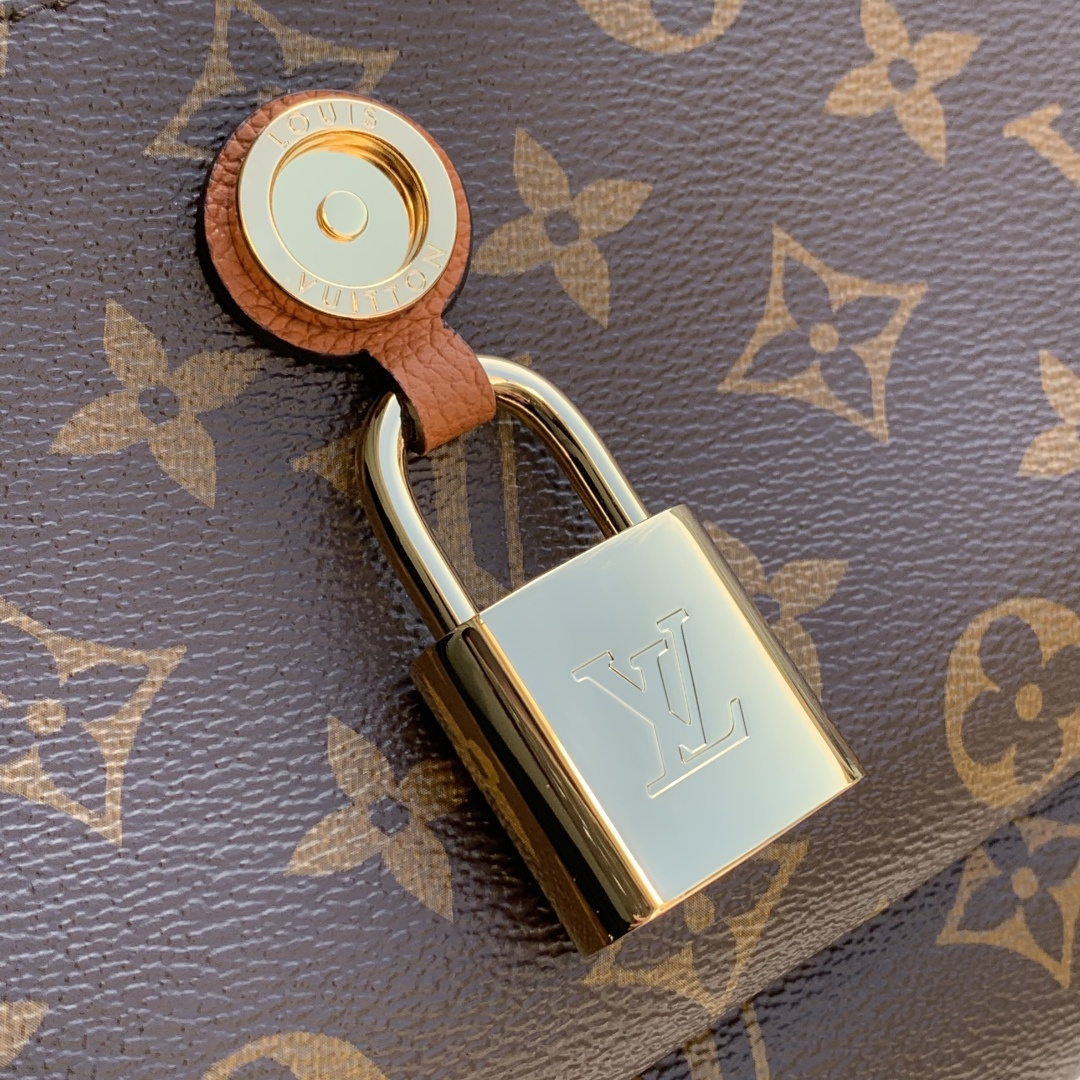 LOUIS VUITTON M27065 Saint Germain PM