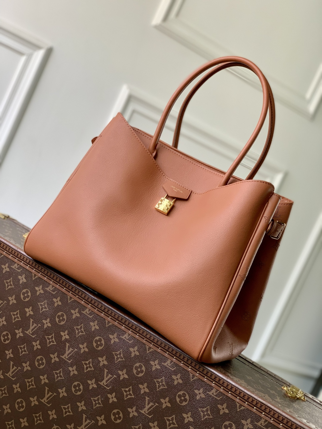 LOUIS VUITTON M26501 Vendome MM