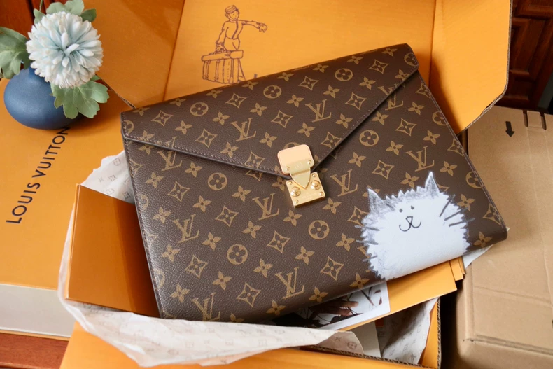 LOUIS VUITTON GI1397 Mark Folder