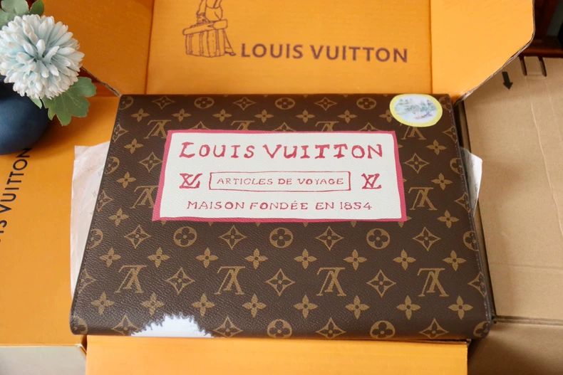 LOUIS VUITTON GI1397 Mark Folder