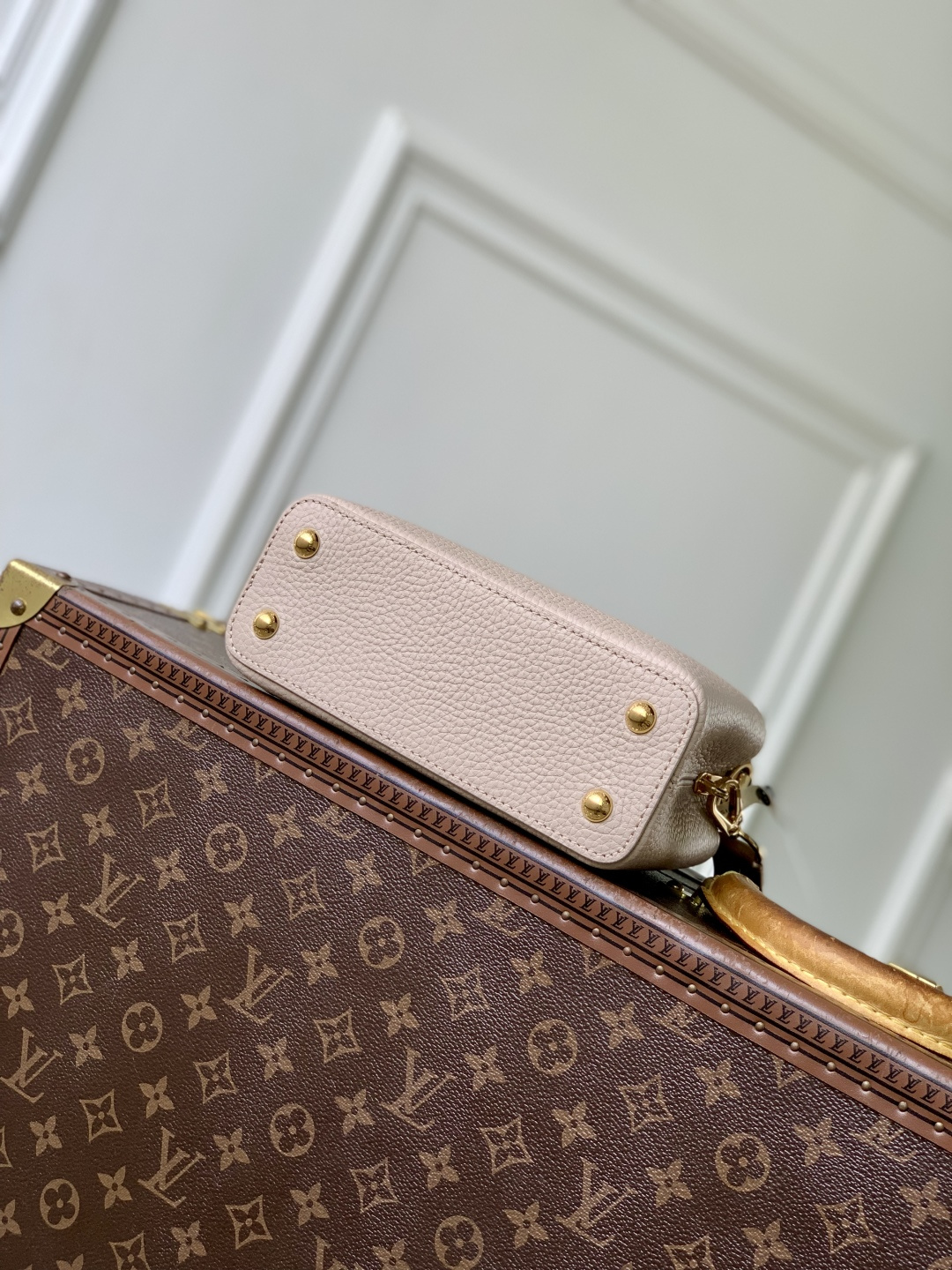 LOUIS VUITTON Capucines Grey and Brown Mini Bag