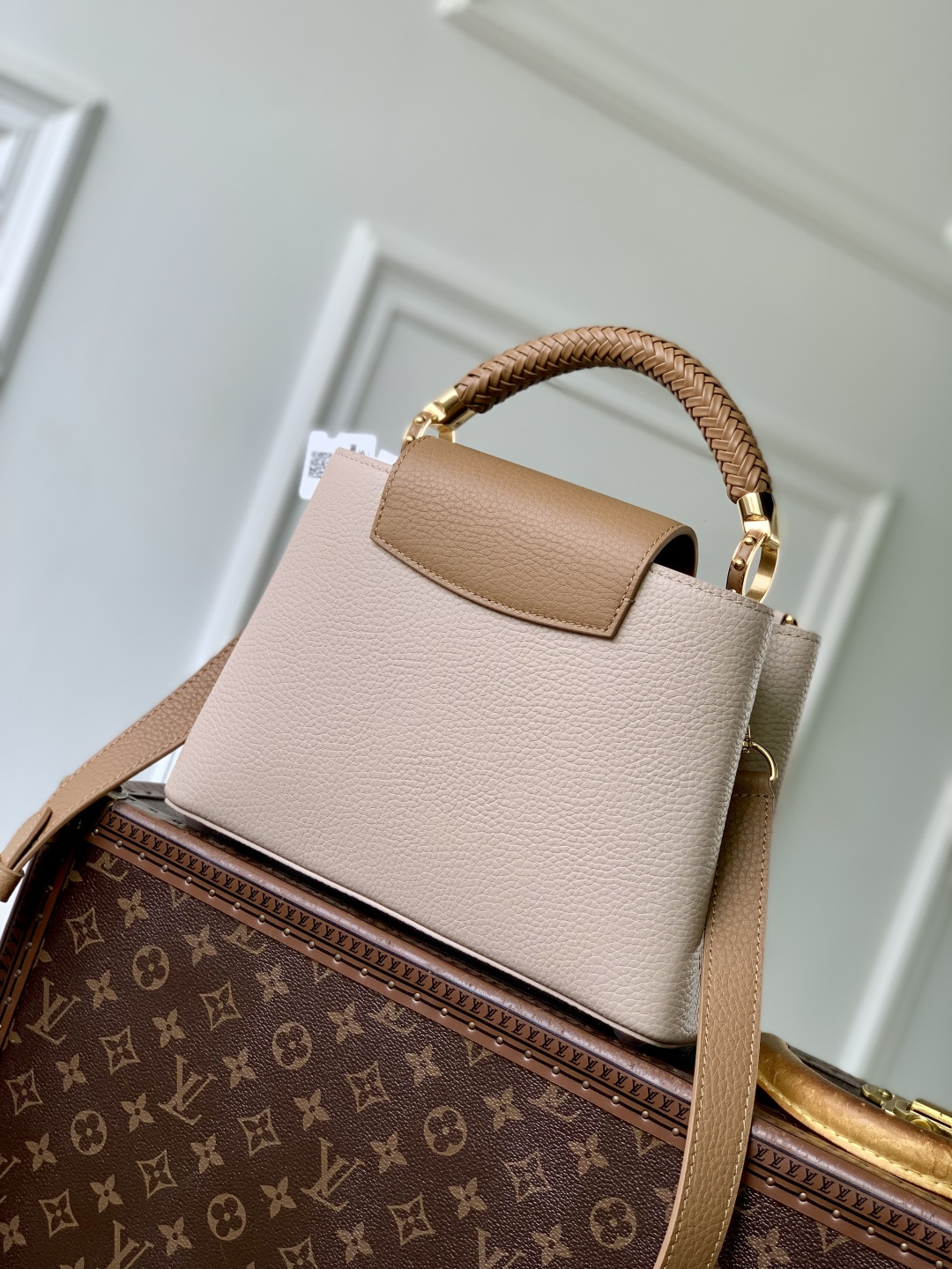 LOUIS VUITTON Capucines Grey and Brown Mini Bag