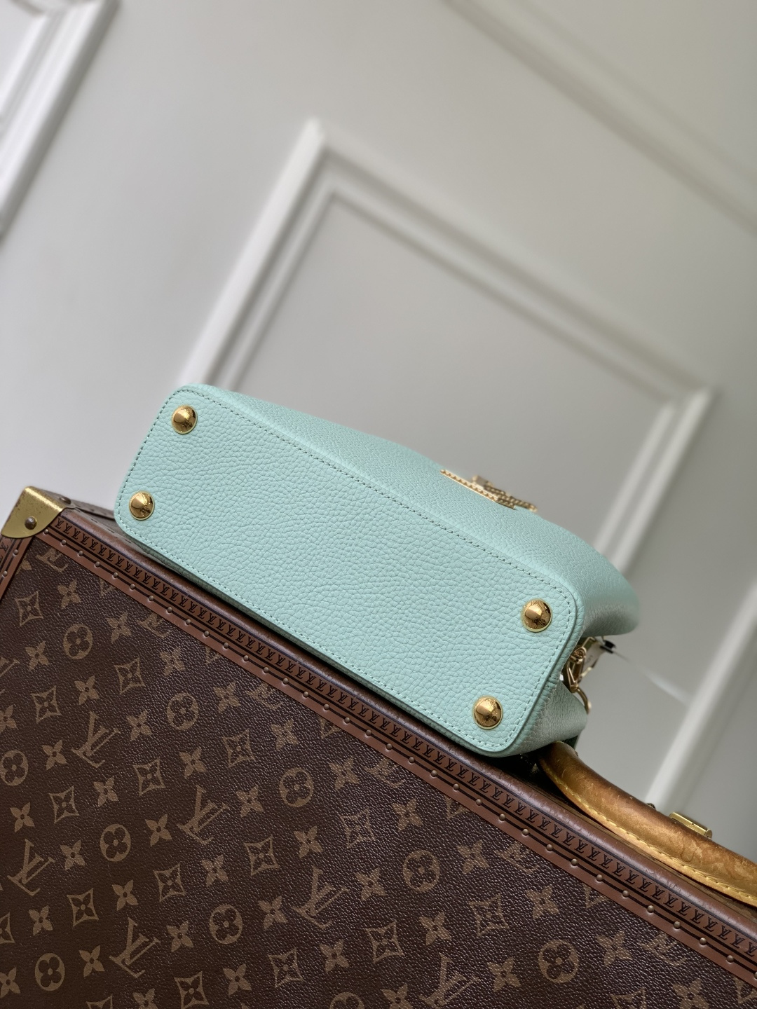 LOUIS VUITTON Capucines Green Mini Bag