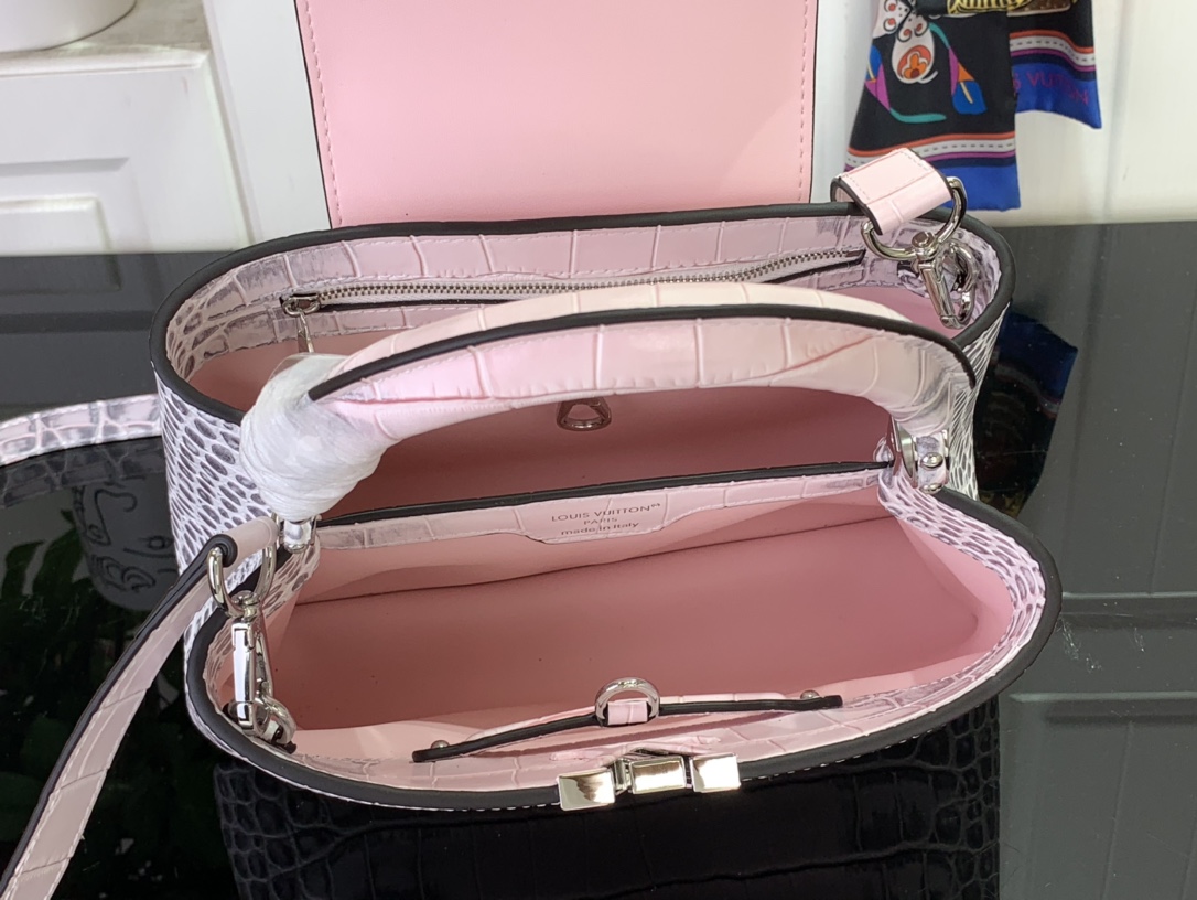 LOUIS VUITTON Capucines Bag Himalaya Pink