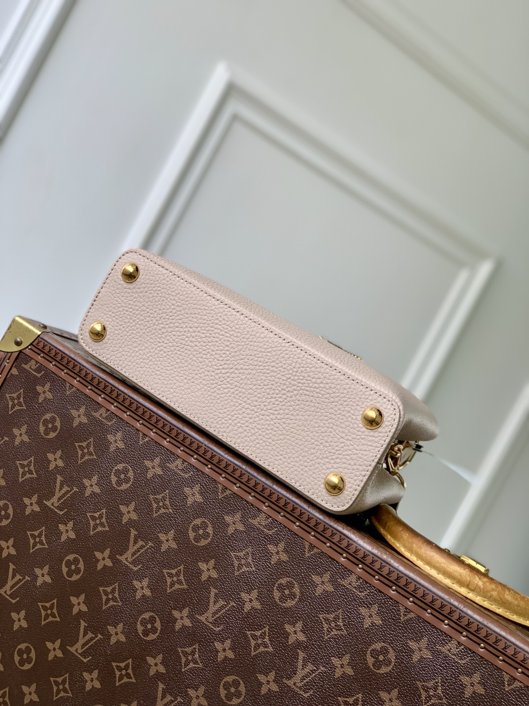 LOUIS VUITTON Capucines Grey and Brown Mini Bag