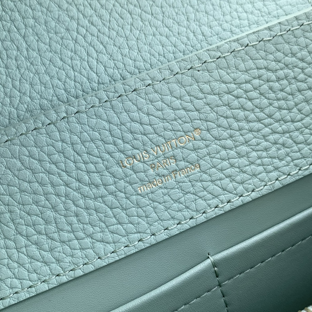 LOUIS VUITTON Capucines Green Mini Bag