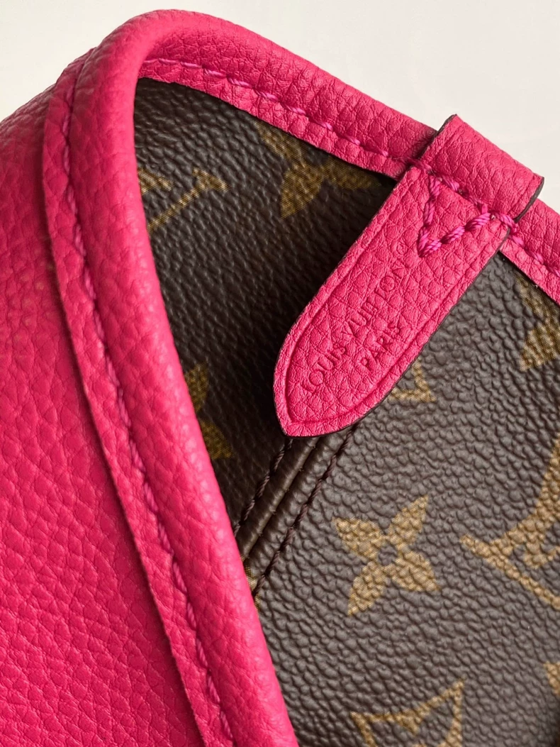 LOUIS VUITTON M12707 New Reversible Neverfull Bandoulière Inside Out MM