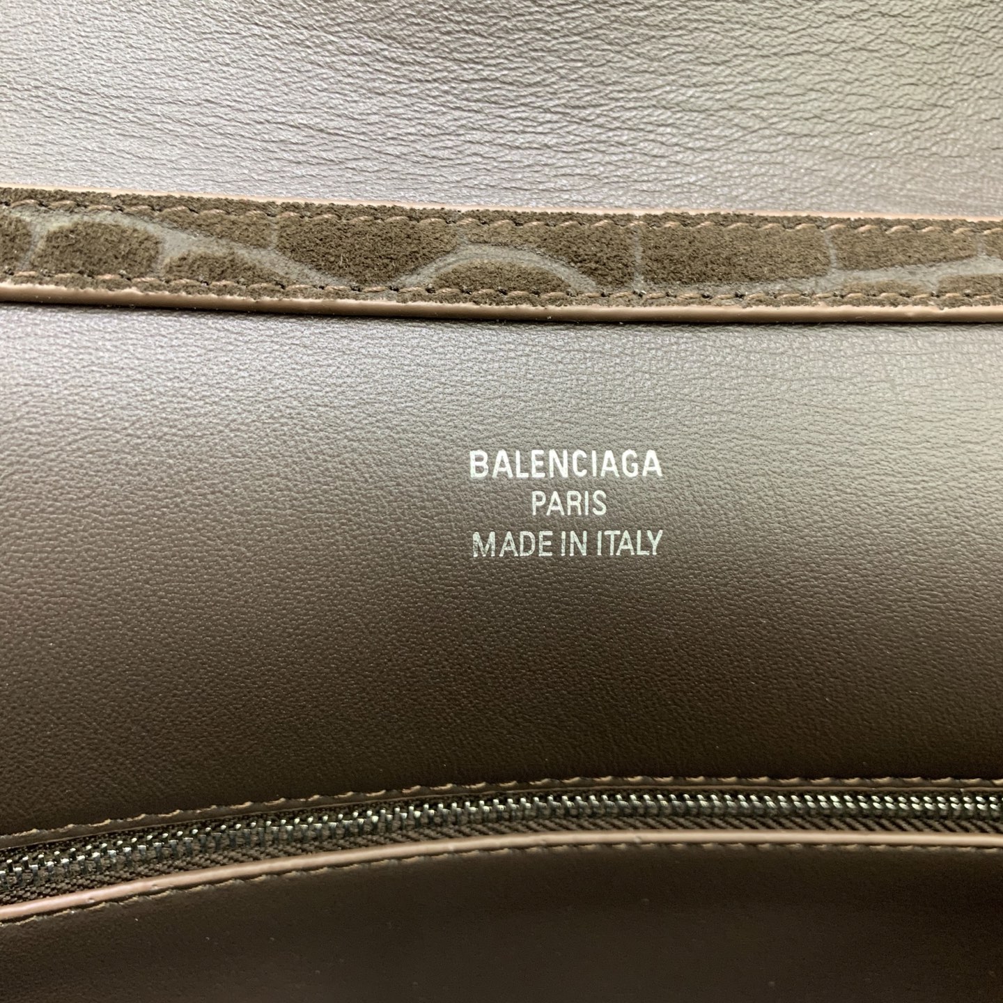 BALENCIAGA Rodeo Handbag Medium in Dark Brown