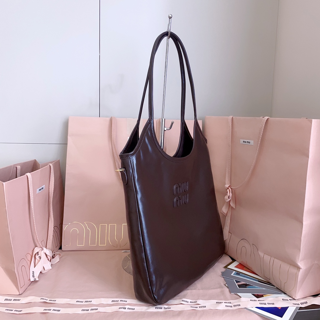 Miu Miu Women's Brown Ivy Leather Shoulder Bag