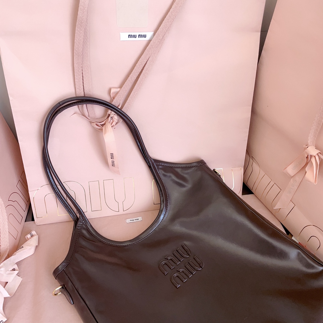 Miu Miu Women's Brown Ivy Leather Shoulder Bag