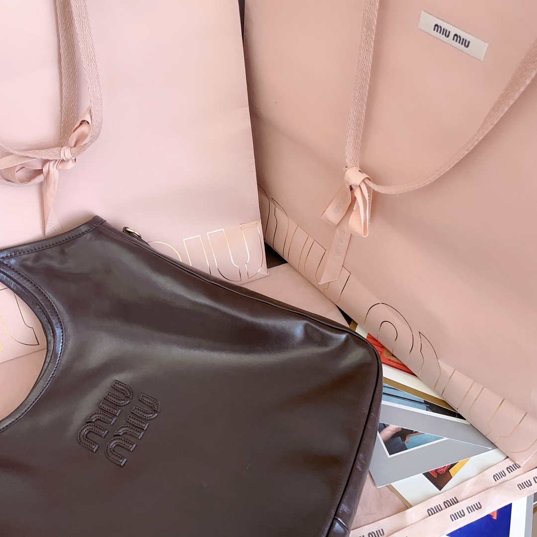 Miu Miu Women's Brown Ivy Leather Shoulder Bag