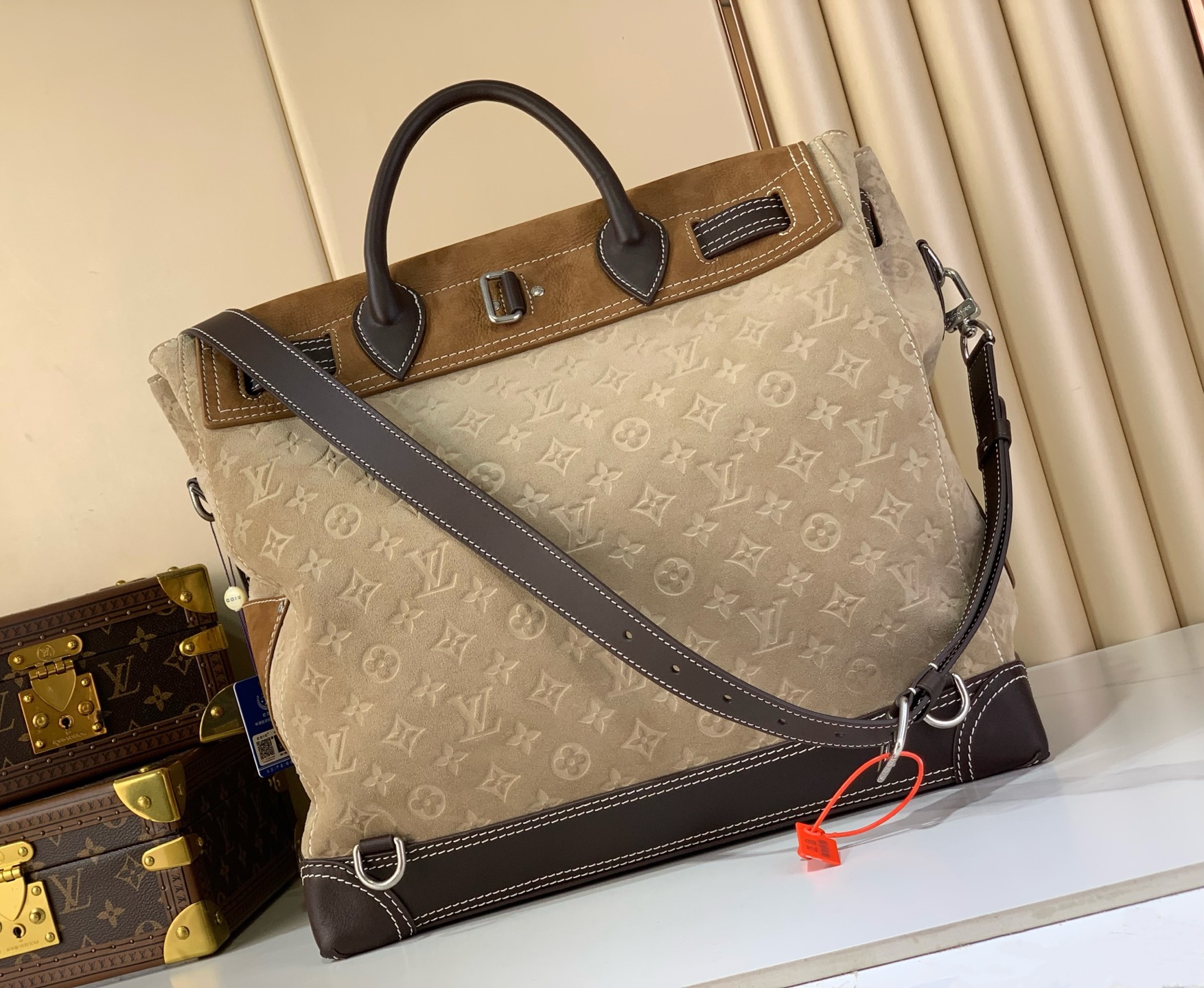 LOUIS VUITTON M26019 Steamer 40