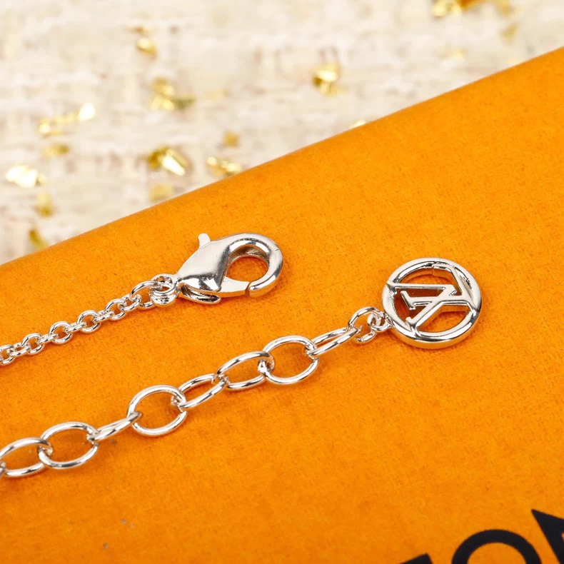 LV M1808A ICONIC LOUISA STRASS BRACELET