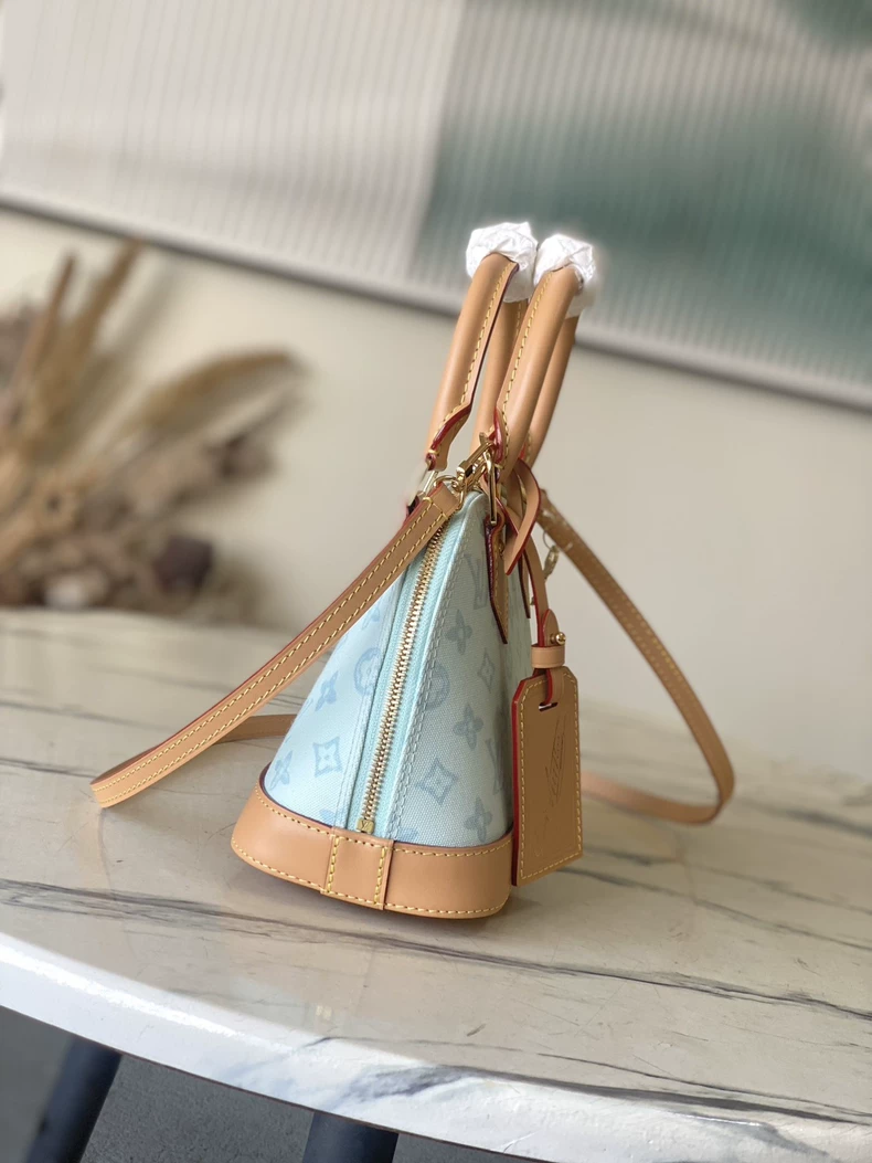 LOUIS VUITTON M27526 ALMA BB