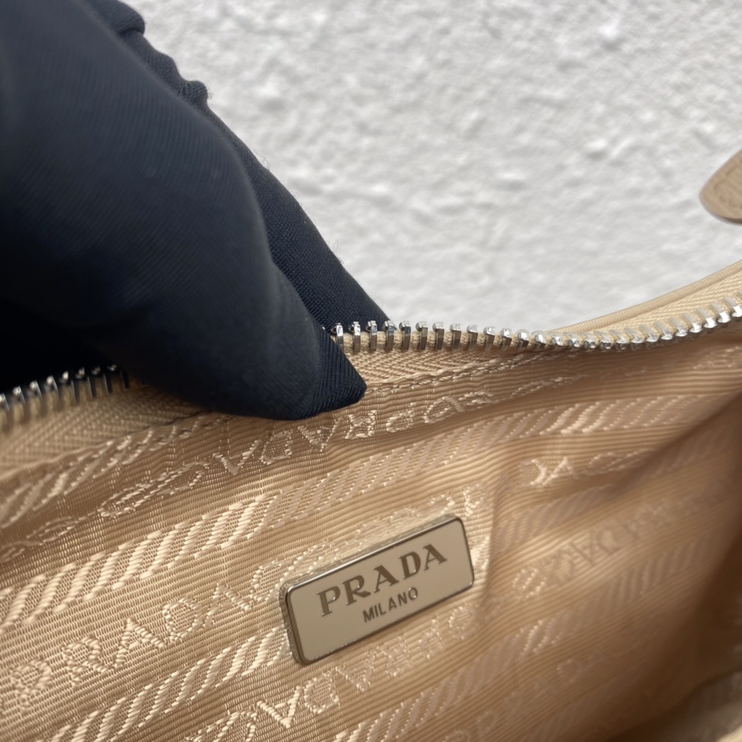 Prada Re-Edition 2005 Re-Nylon and Saffiano leather bag with charm