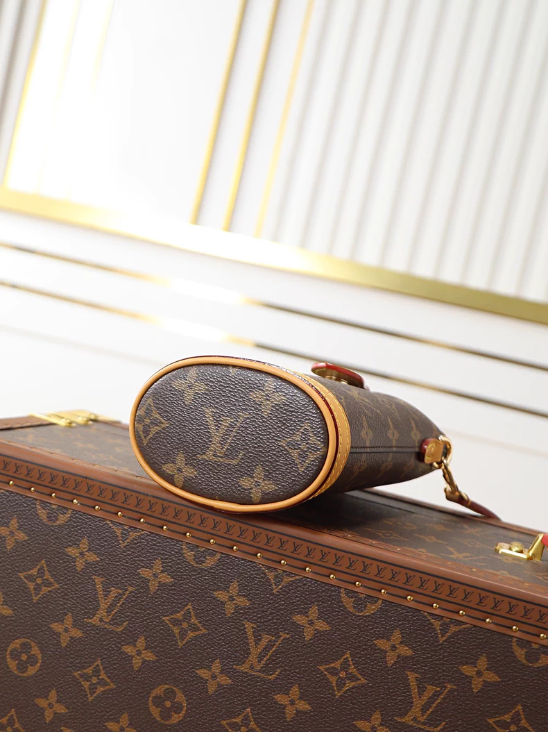 LOUIS VUITTON M80874 Fold Me Pouch