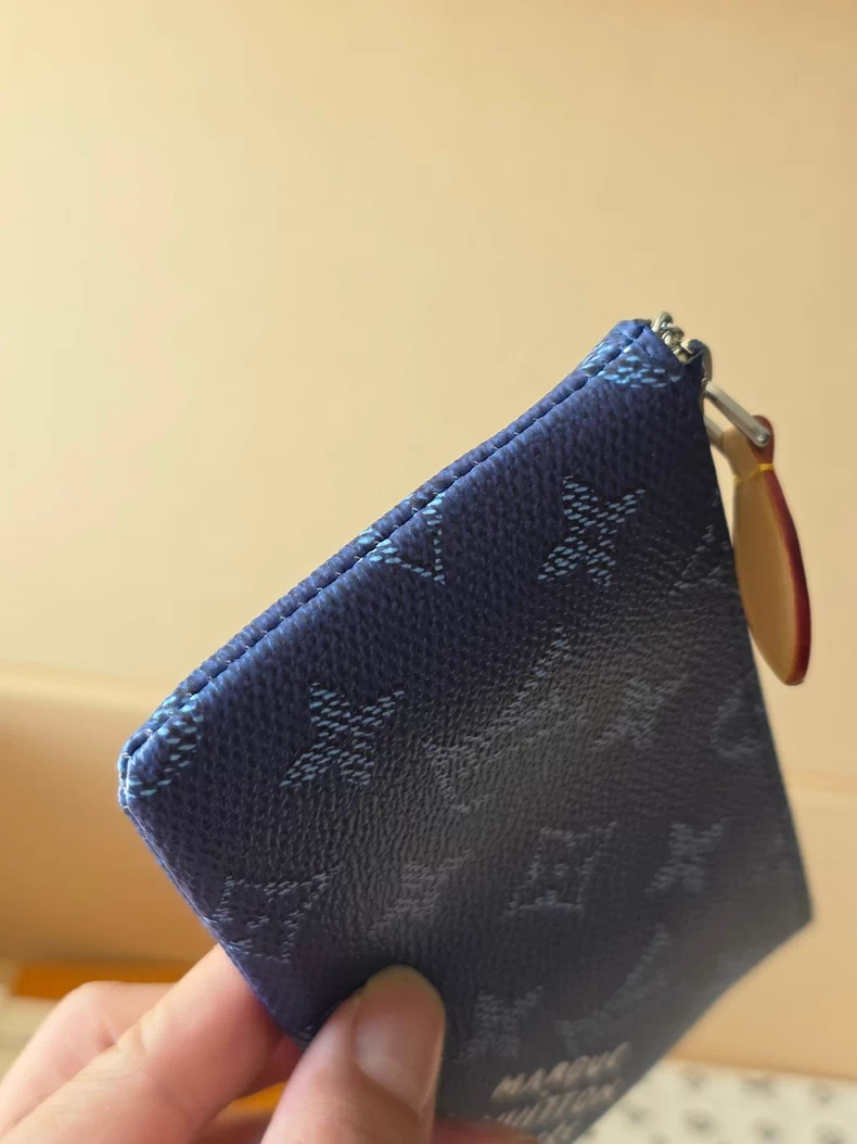 LOUIS VUITTON M27112 Key Pouch S