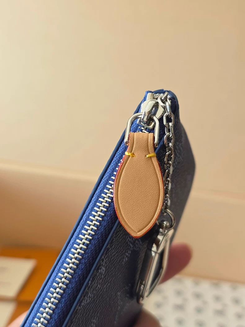 LOUIS VUITTON M27112 Key Pouch S