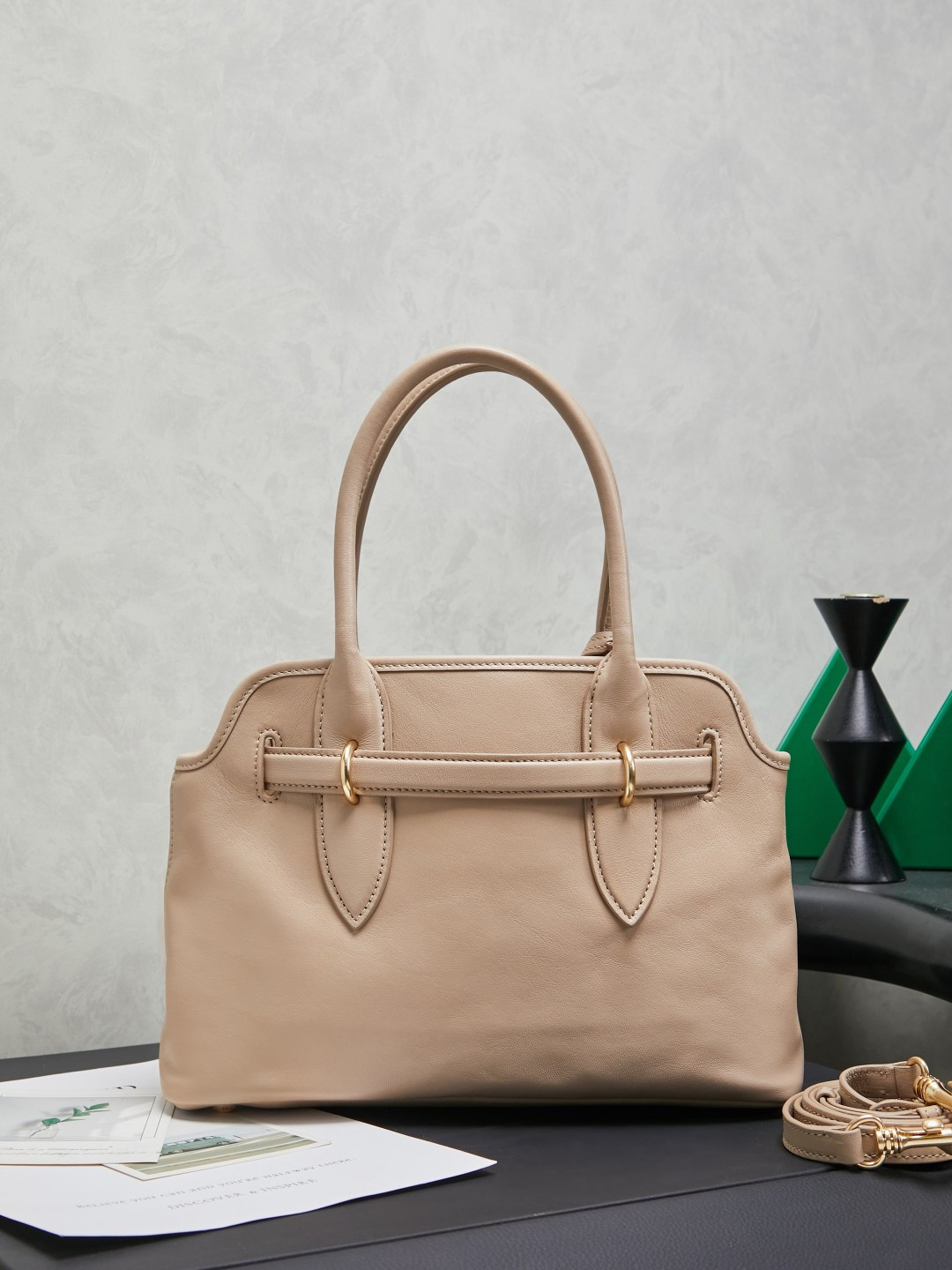 Miu Miu Aventure tote bag 5BA292