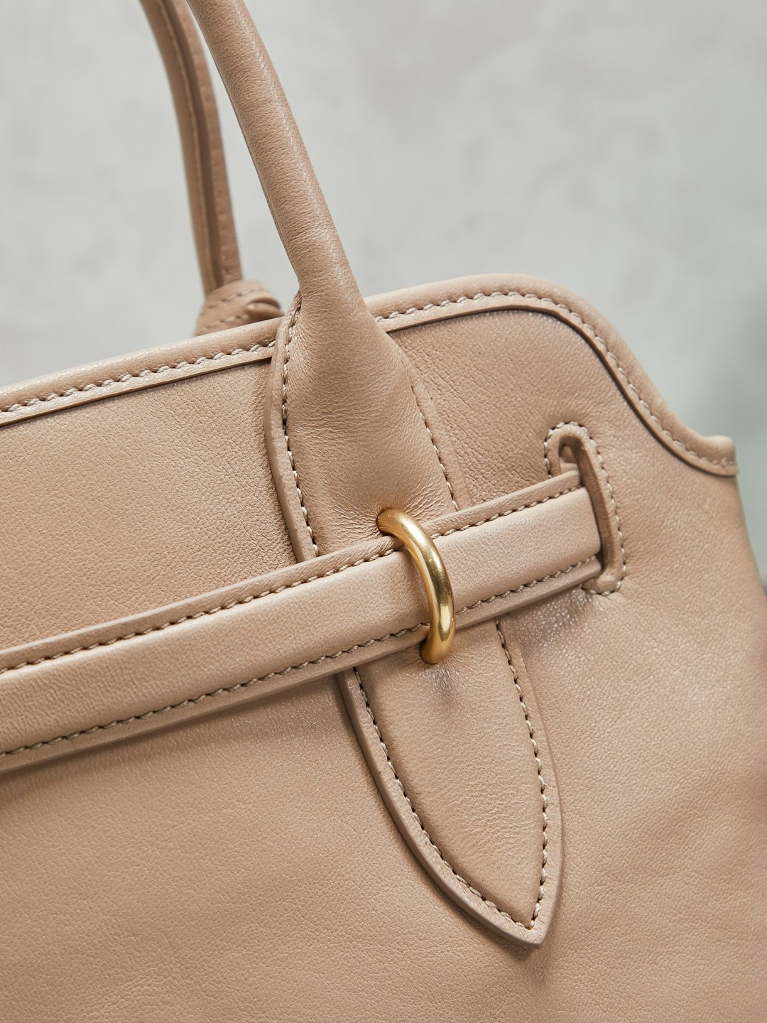 Miu Miu Aventure tote bag 5BA292