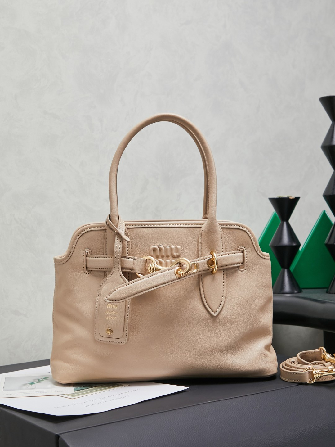 Miu Miu Aventure tote bag 5BA292