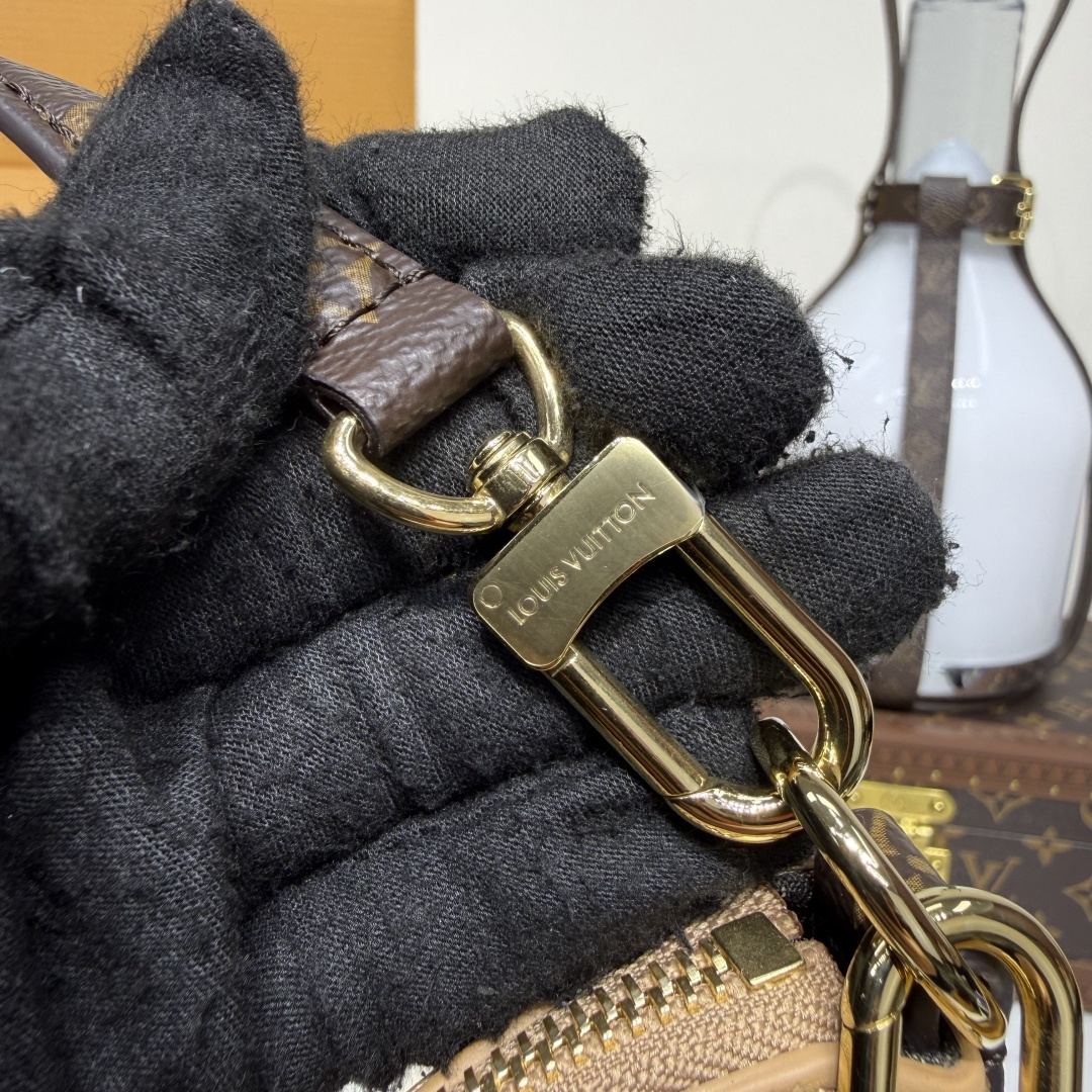 LOEWE Medium Flamenco clutch in grained nubuck