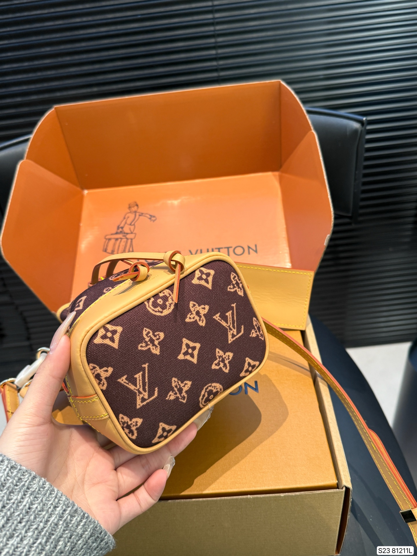 LOUIS VUITTON M27699 New Nano Noé