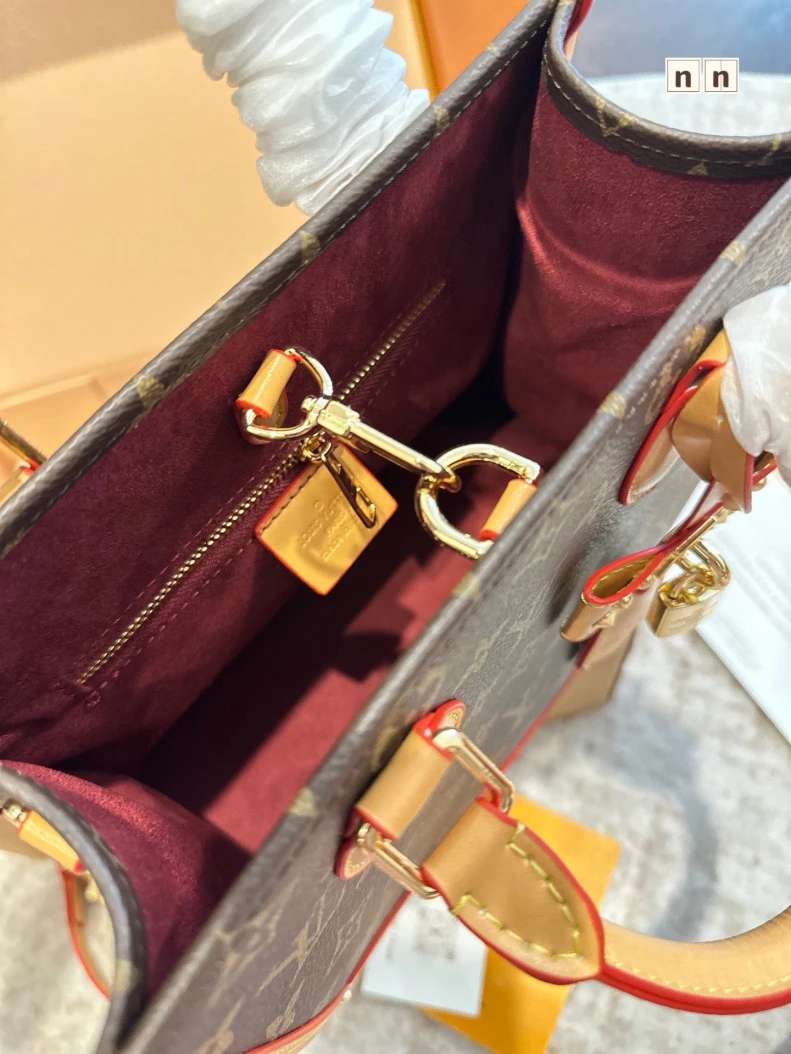 Louis Vuitton OnTheGO Tote