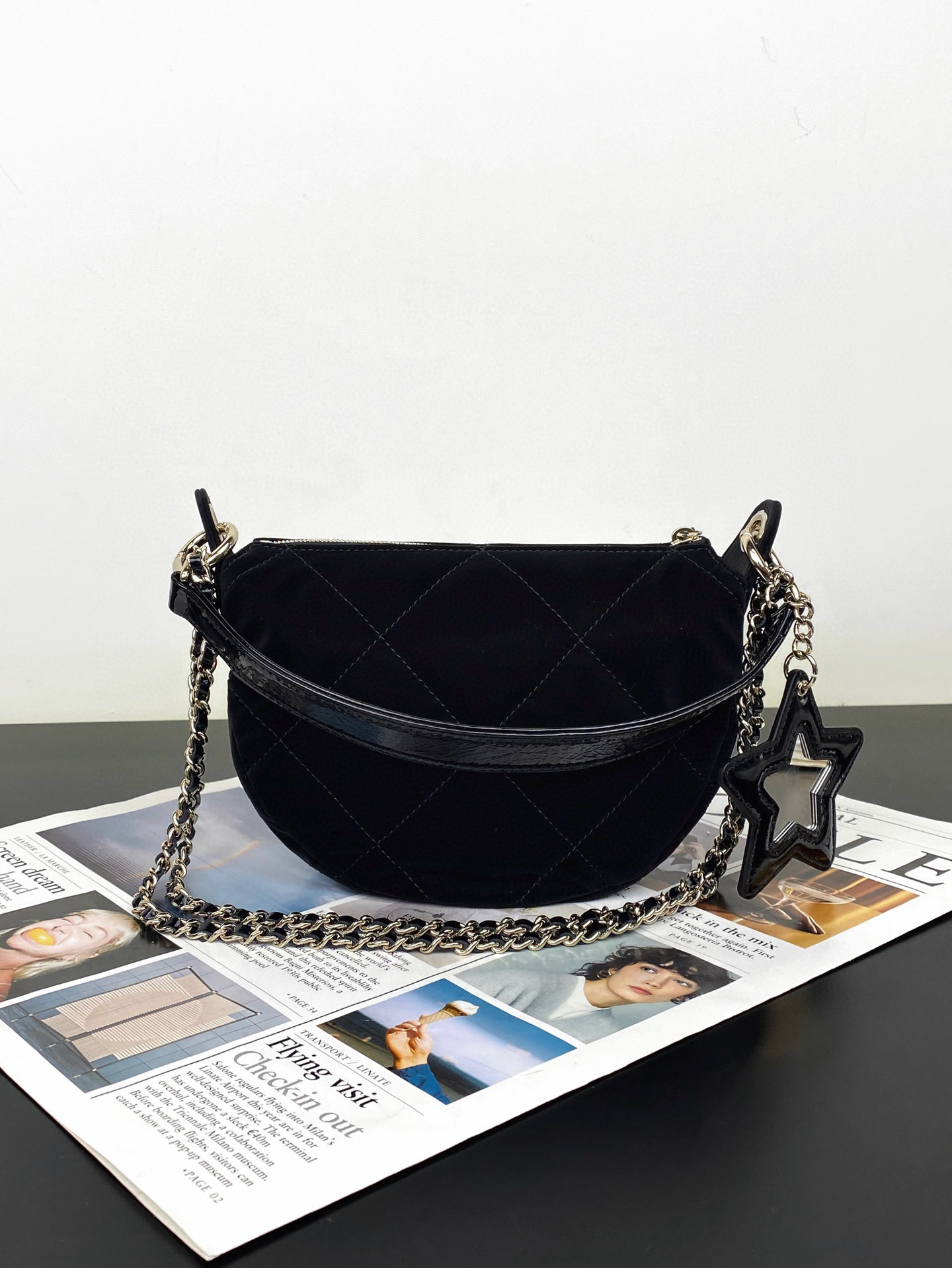 25N Ski Collection Five-Pointed Star Moon Bag / Crescent Bag Model/Article Reference: 66935m