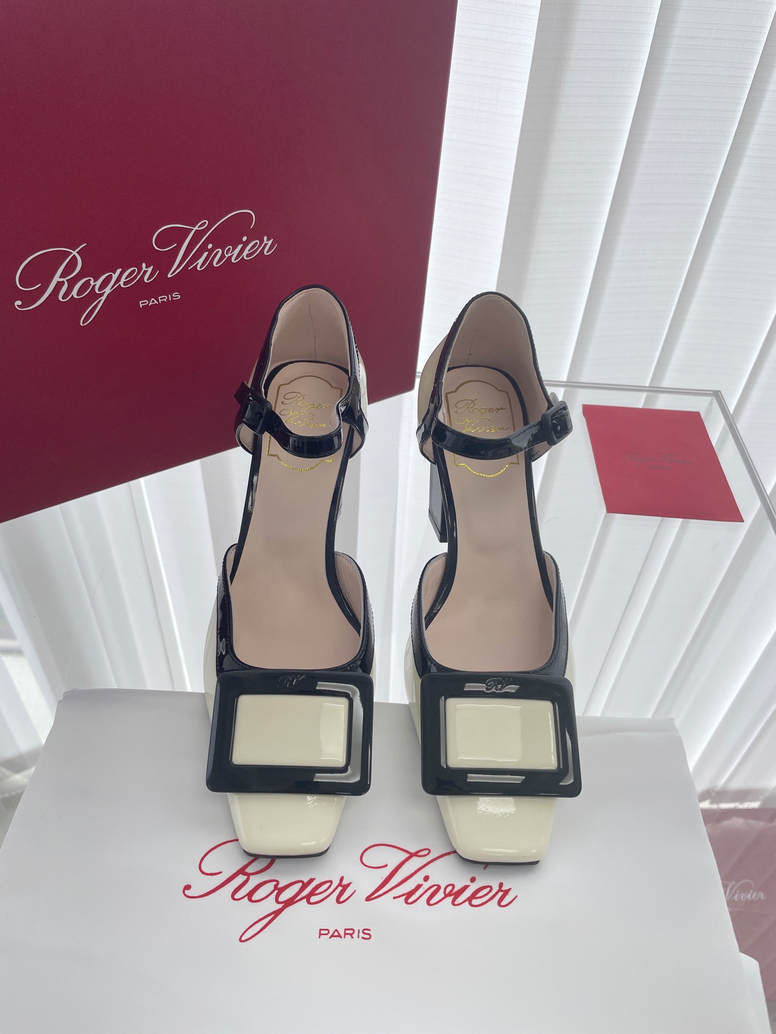 Roger Vivier Patent Leather Sandals