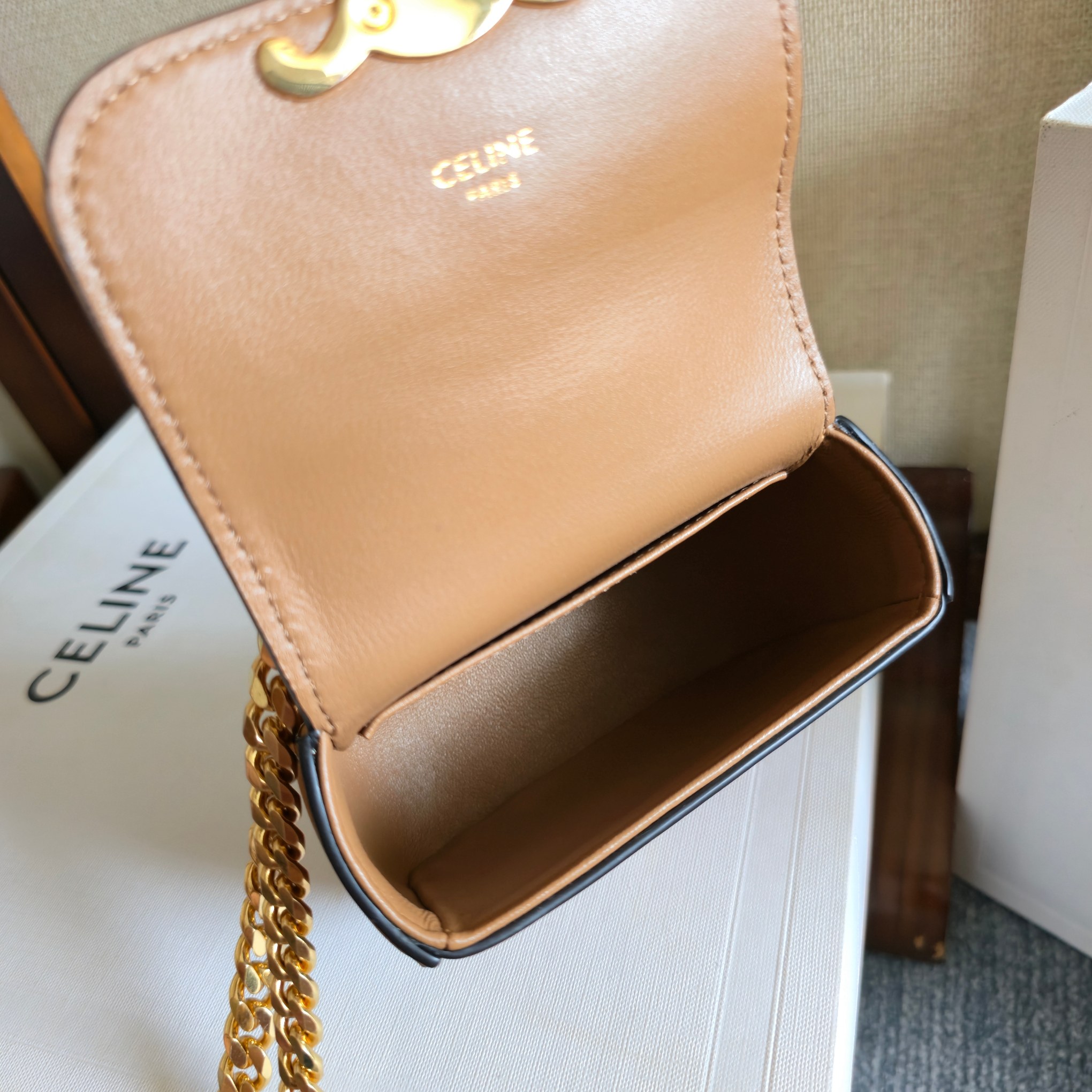 CELINE 2025 Mini Chain Earphone Case