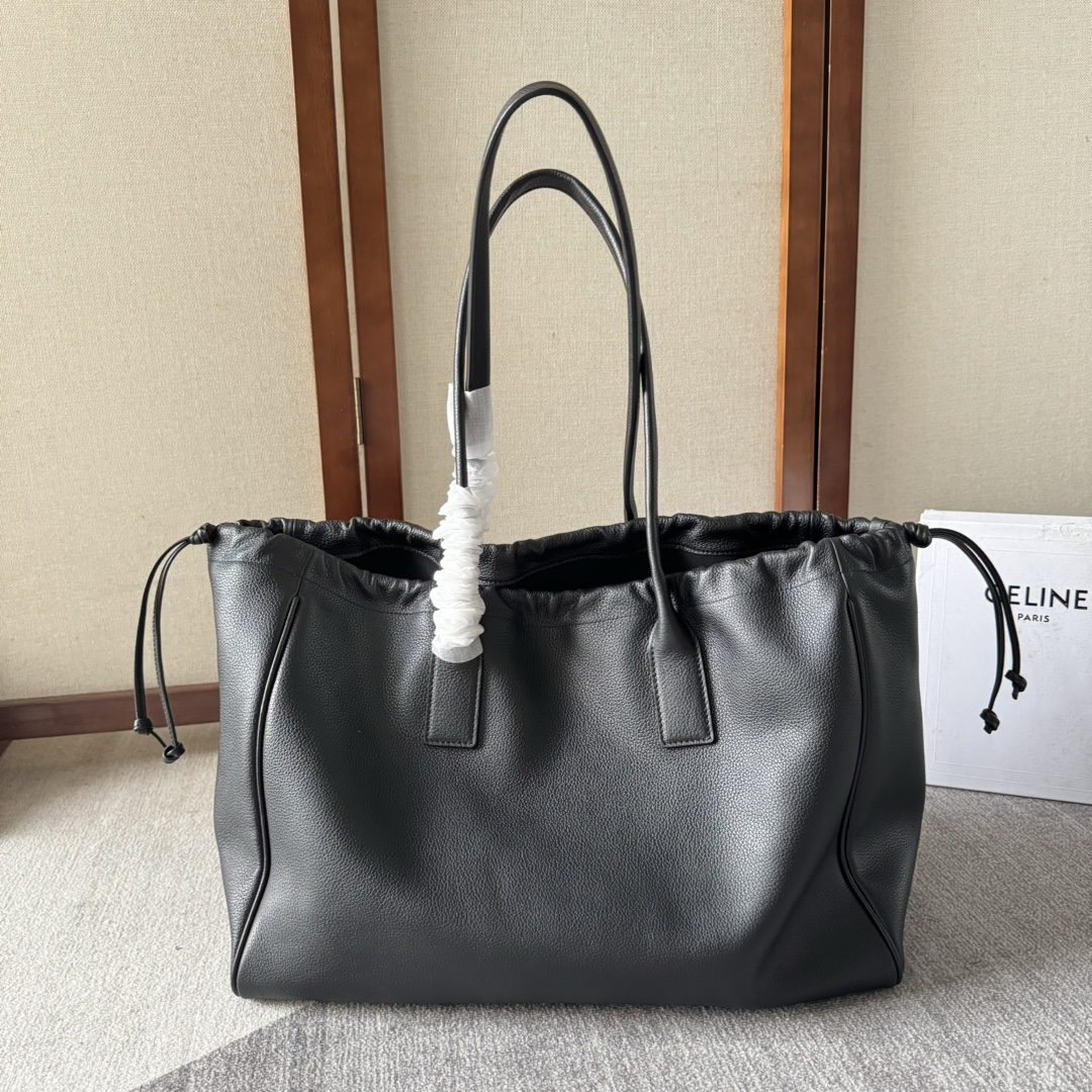CELINE Cabas Triomphe Tote Bag