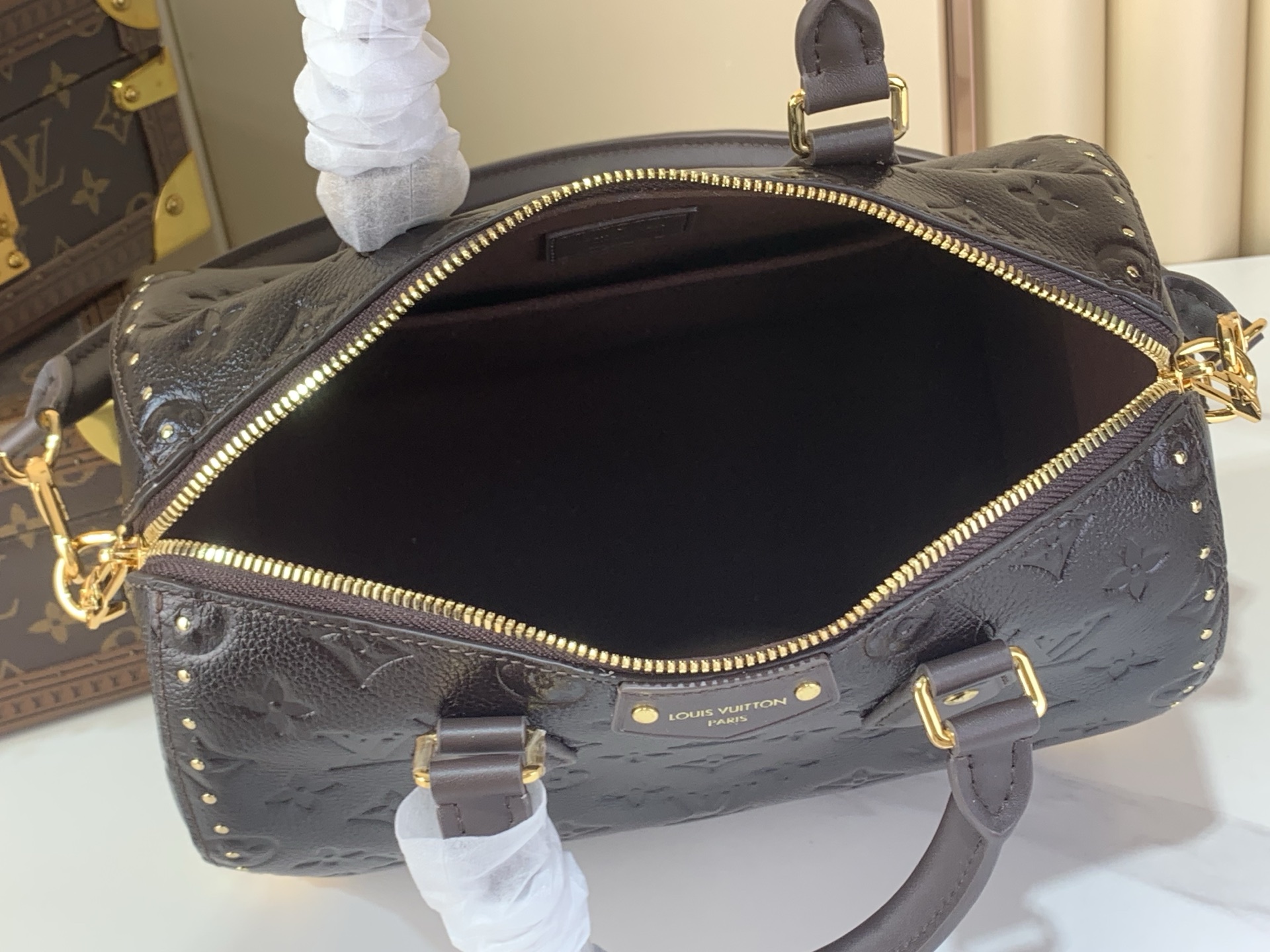 LOUIS VUITTON M26392 Speedy Trunk 25